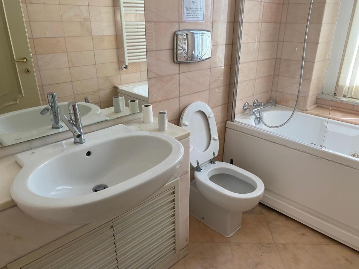 Rome Accomodation روما المظهر الخارجي الصورة